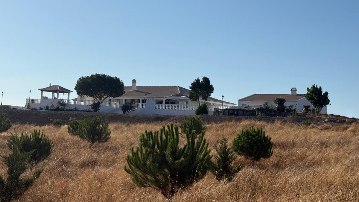 Pebble Stone Farm — the farmhouse